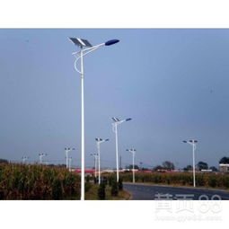 8米至12米市电路灯与太阳能路灯厂家直供解析